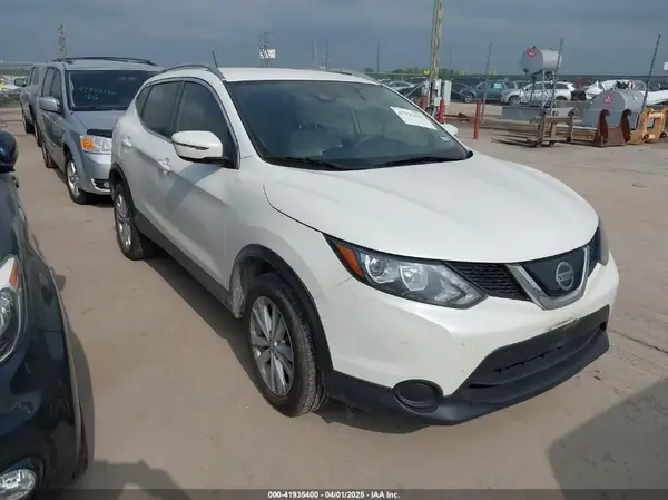 JN1BJ1CR0KW630786 2019 NISSAN ROGUE - Image 1