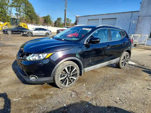 JN1BJ1CR1HW109388 2017 NISSAN ROGUE - Image 1