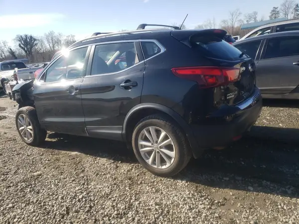 JN1BJ1CR1HW111769 2017 NISSAN ROGUE - Image 2