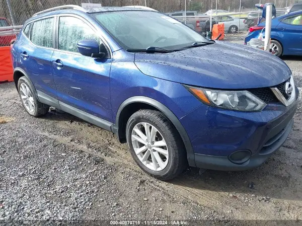JN1BJ1CR1HW111982 2017 NISSAN ROGUE - Image 1