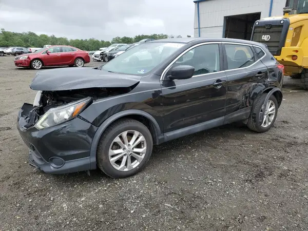 JN1BJ1CR1HW112579 2017 NISSAN ROGUE - Image 1