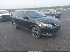 JN1BJ1CR1HW117703 2017 NISSAN ROGUE