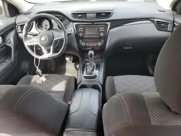JN1BJ1CR1HW121282 2017 NISSAN ROGUE - Image 8