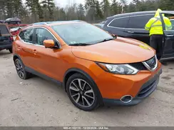 JN1BJ1CR1HW122755 2017 NISSAN ROGUE