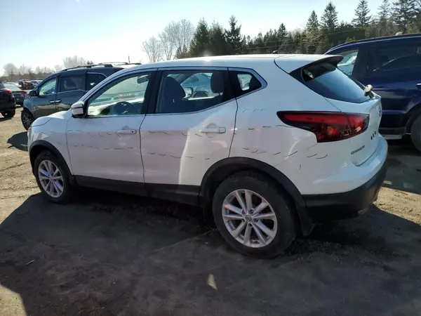 JN1BJ1CR1HW123159 2017 NISSAN ROGUE - Image 2