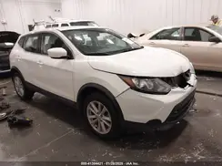 JN1BJ1CR1HW127910 2017 NISSAN ROGUE