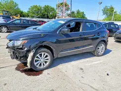 JN1BJ1CR1HW135232 2017 NISSAN ROGUE