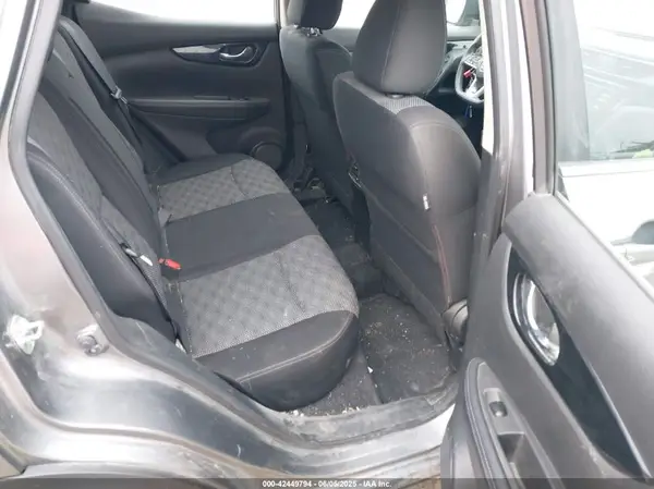 JN1BJ1CR1HW135523 2017 NISSAN ROGUE - Image 8
