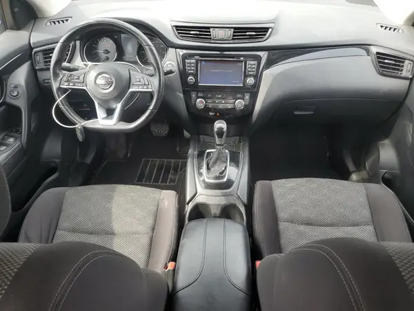JN1BJ1CR1HW142679 2017 NISSAN ROGUE - Image 8