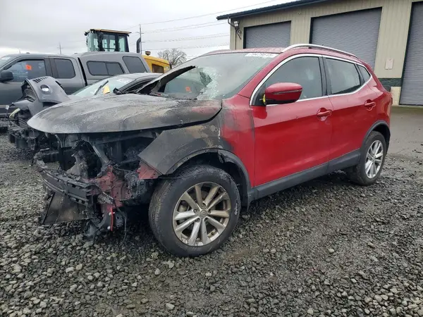 JN1BJ1CR1HW143623 2017 NISSAN ROGUE - Image 1
