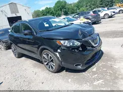 JN1BJ1CR1JW203647 2018 NISSAN ROGUE
