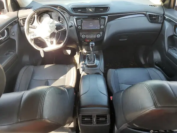 JN1BJ1CR1JW210579 2018 NISSAN ROGUE - Image 8