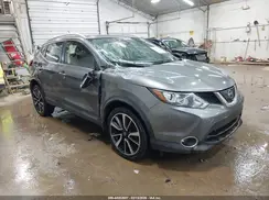 JN1BJ1CR1JW210940 2018 NISSAN ROGUE