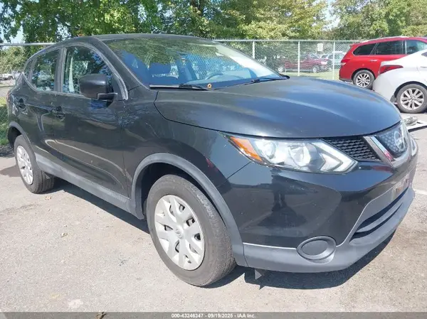 JN1BJ1CR1JW250497 2018 NISSAN ROGUE - Image 1