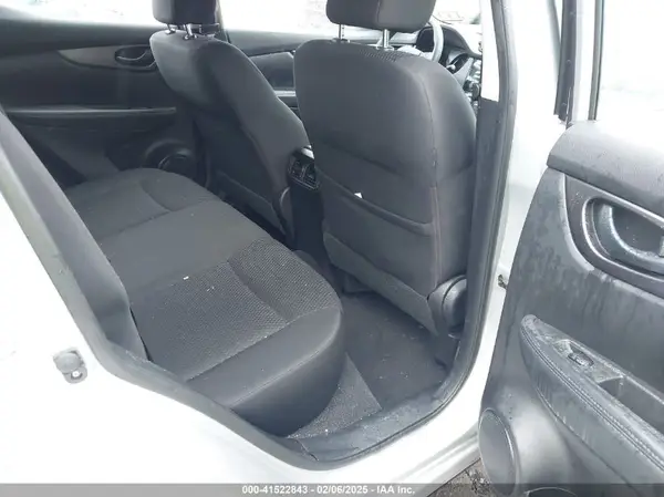 JN1BJ1CR1JW253903 2018 NISSAN ROGUE - Image 8