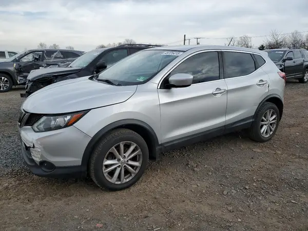 JN1BJ1CR1JW268935 2018 NISSAN ROGUE - Image 1