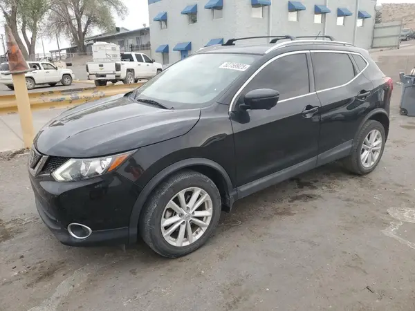 JN1BJ1CR1JW284150 2018 NISSAN ROGUE - Image 1