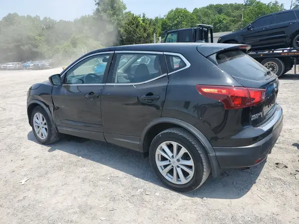JN1BJ1CR1JW285752 2018 NISSAN ROGUE - Image 2