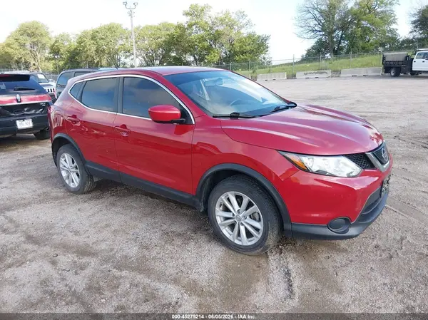 JN1BJ1CR1JW292443 2018 NISSAN ROGUE - Image 1