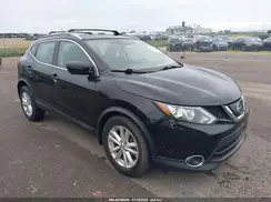 JN1BJ1CR1JW600890 2018 NISSAN ROGUE