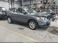 JN1BJ1CR1JW601120 2018 NISSAN ROGUE