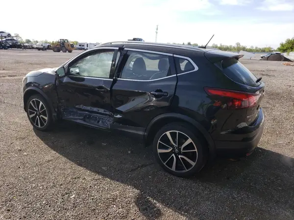 JN1BJ1CR1KW312840 2019 NISSAN ROGUE - Image 2