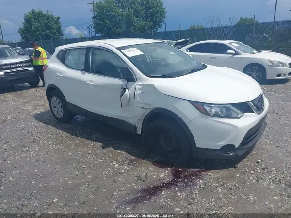 JN1BJ1CR1KW316175 2019 NISSAN ROGUE - Image 1