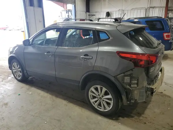 JN1BJ1CR1KW319884 2019 NISSAN ROGUE - Image 2