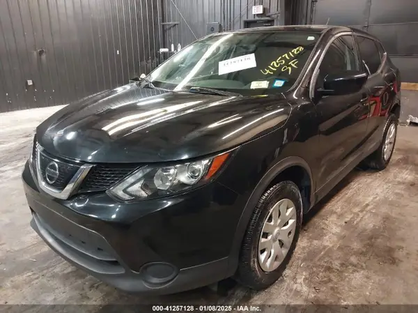 JN1BJ1CR1KW325569 2019 NISSAN ROGUE - Image 2