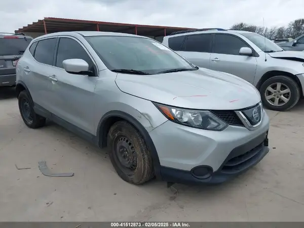 JN1BJ1CR1KW338807 2019 NISSAN ROGUE - Image 1