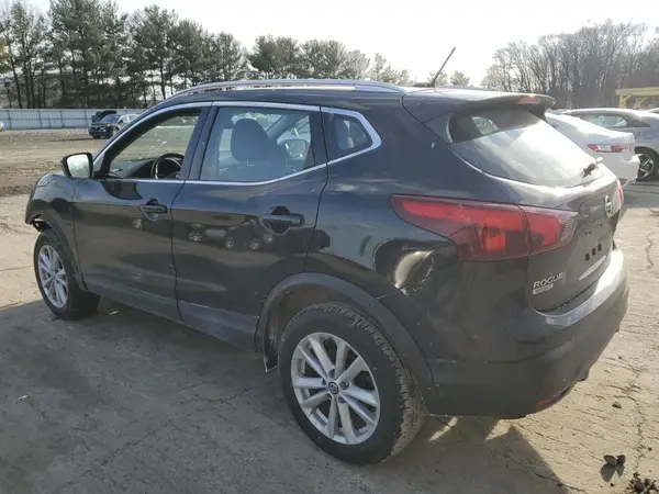 JN1BJ1CR1KW346907 2019 NISSAN ROGUE - Image 2