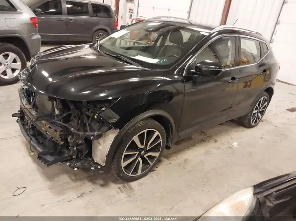 JN1BJ1CR1KW623250 2019 NISSAN ROGUE - Image 2