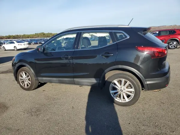 JN1BJ1CR1KW626570 2019 NISSAN ROGUE - Image 2