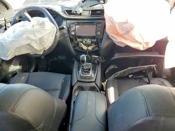 JN1BJ1CR2HW101302 2017 NISSAN ROGUE - Image 8