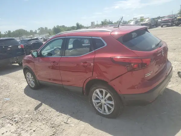 JN1BJ1CR2HW101641 2017 NISSAN ROGUE - Image 2