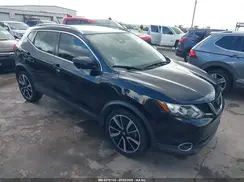 JN1BJ1CR2HW104586 2017 NISSAN ROGUE