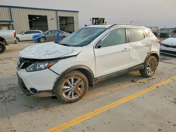 JN1BJ1CR2HW113322 2017 NISSAN ROGUE - Image 1
