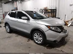 JN1BJ1CR2HW115121 2017 NISSAN ROGUE