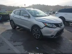 JN1BJ1CR2HW125096 2017 NISSAN ROGUE