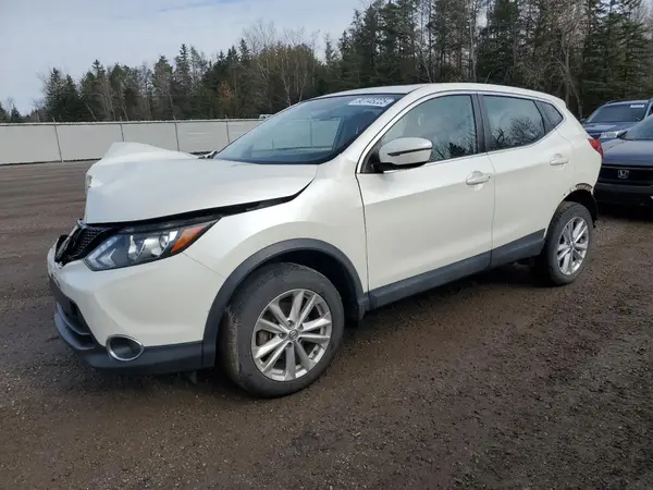 JN1BJ1CR2HW131156 2017 NISSAN ROGUE - Image 1