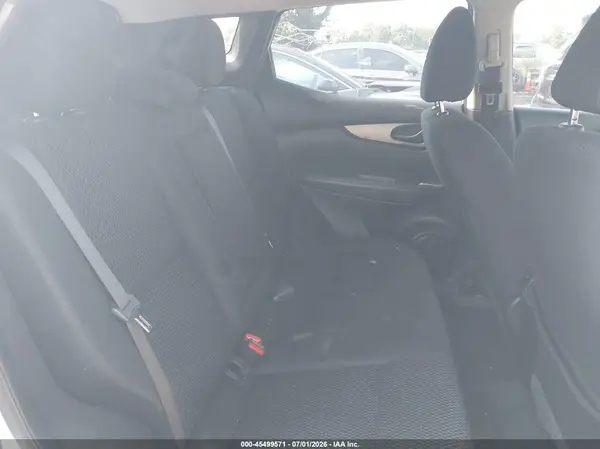 JN1BJ1CR2HW131478 2017 NISSAN ROGUE - Image 8