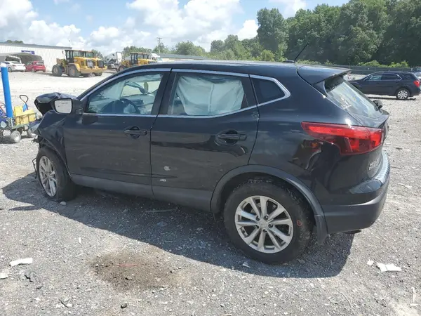 JN1BJ1CR2HW133859 2017 NISSAN ROGUE - Image 2