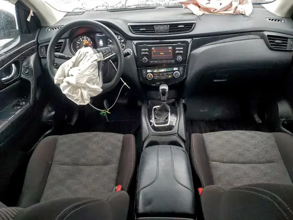 JN1BJ1CR2HW139418 2017 NISSAN ROGUE - Image 8