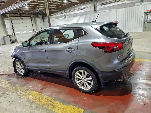 JN1BJ1CR2HW142299 2017 NISSAN ROGUE - Image 2