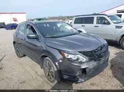 JN1BJ1CR2JW202197 2018 NISSAN ROGUE