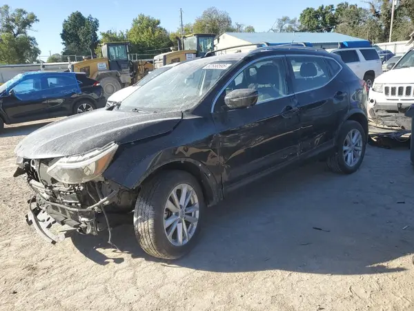 JN1BJ1CR2JW205231 2018 NISSAN ROGUE - Image 1
