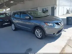 JN1BJ1CR2JW210798 2018 NISSAN ROGUE