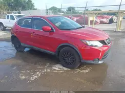 JN1BJ1CR2JW250735 2018 NISSAN ROGUE