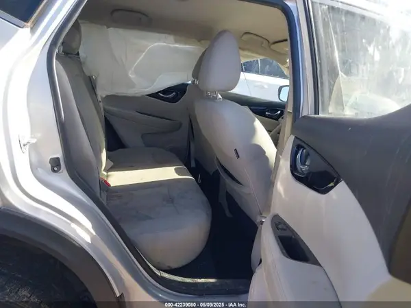 JN1BJ1CR2JW250749 2018 NISSAN ROGUE - Image 8