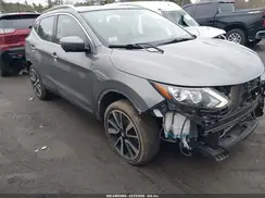 JN1BJ1CR2JW253750 2018 NISSAN ROGUE